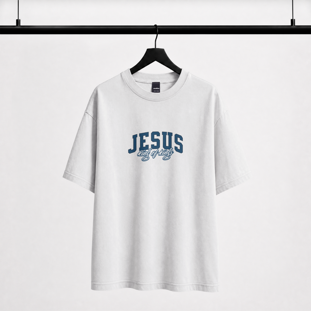 Camiseta Oversized King of Kings — Off-White